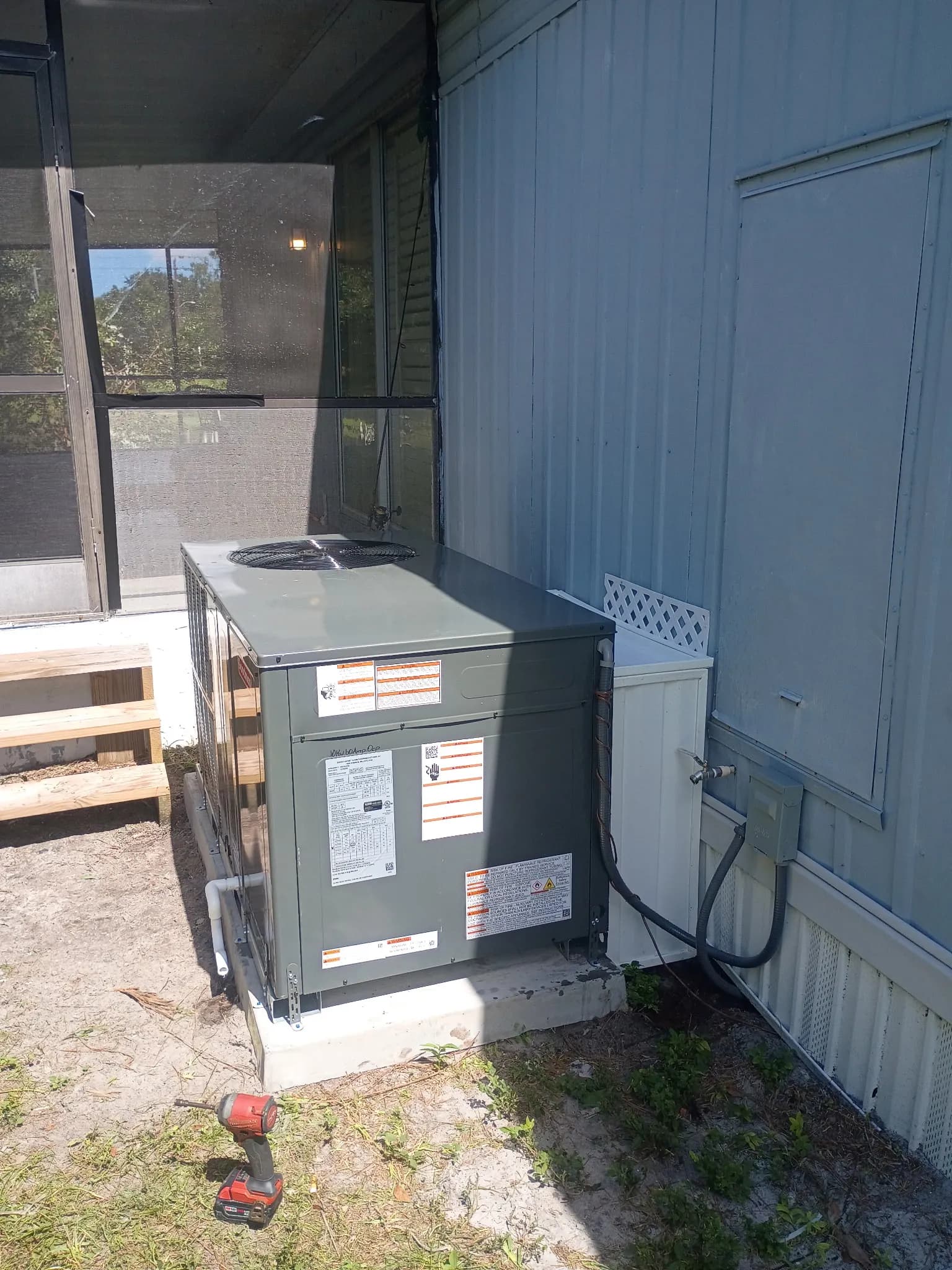 Gallery photos for New 3.5-Ton Goodman Package System Install in Palm City: Image #1