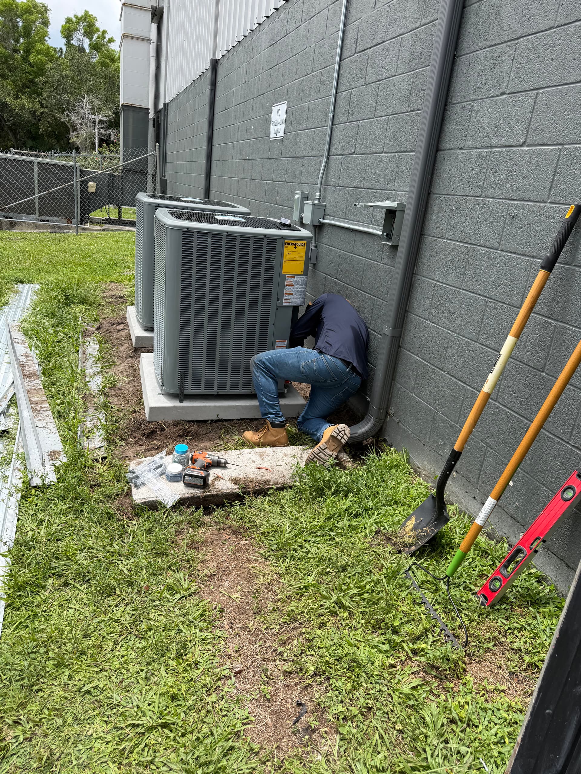 Gallery photos for Fresh Daikin 5-Ton AC Installation Built for the Heat: Image #1