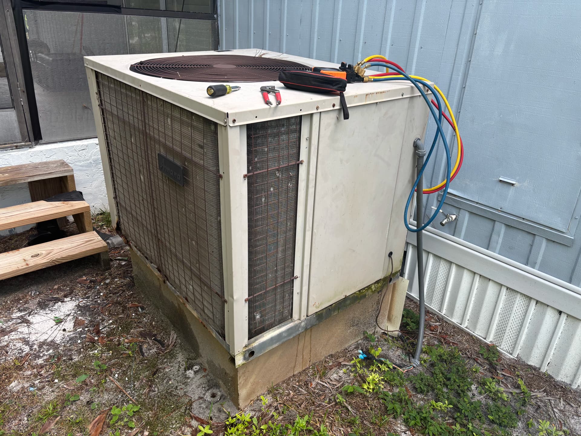 Gallery photos for New 3.5-Ton Goodman Package System Install in Palm City: Image #2